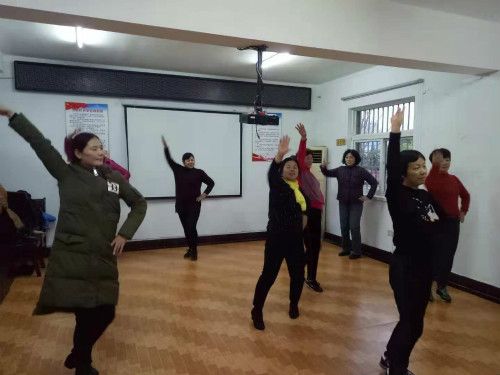 社区舞蹈培训活动